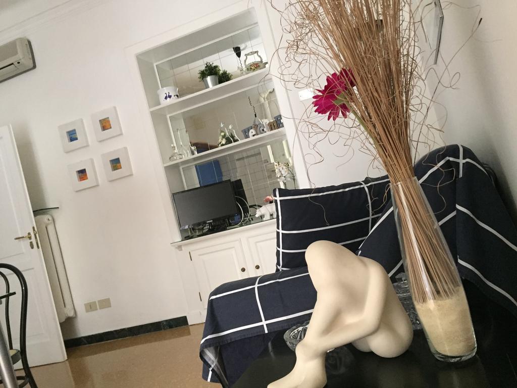Temporary House Oberdan Apartment Bologna Bagian luar foto
