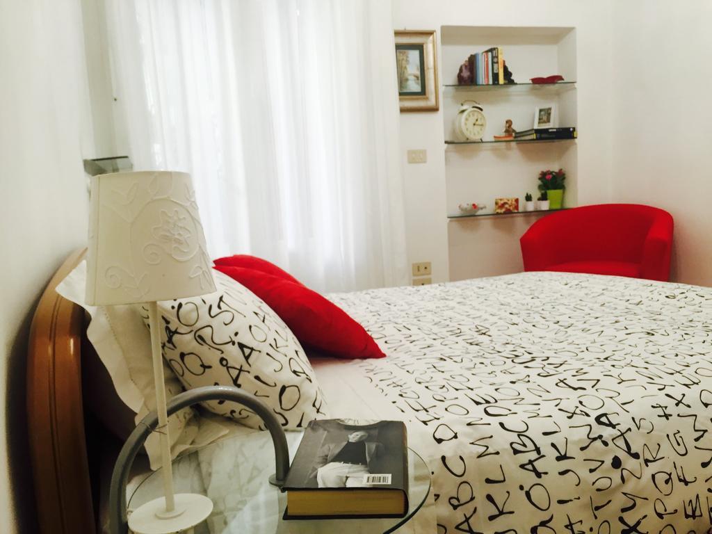 Temporary House Oberdan Apartment Bologna Bagian luar foto