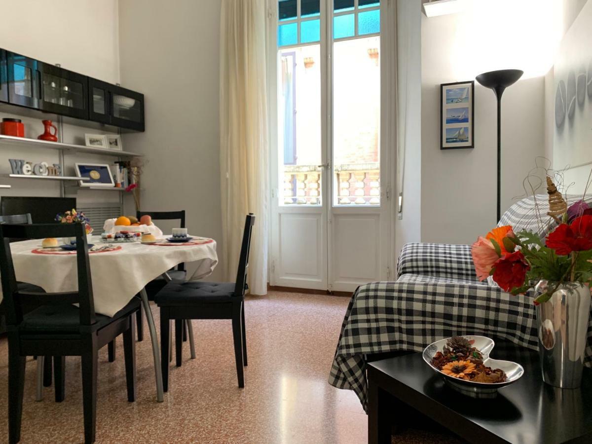 Temporary House Oberdan Apartment Bologna Bagian luar foto